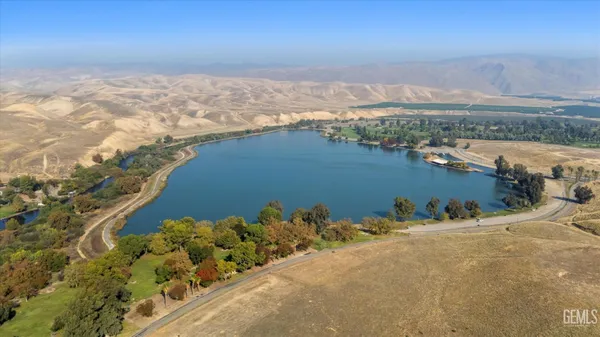 $469,000 | Undisclosed Address, Bakersfield, CA 93306