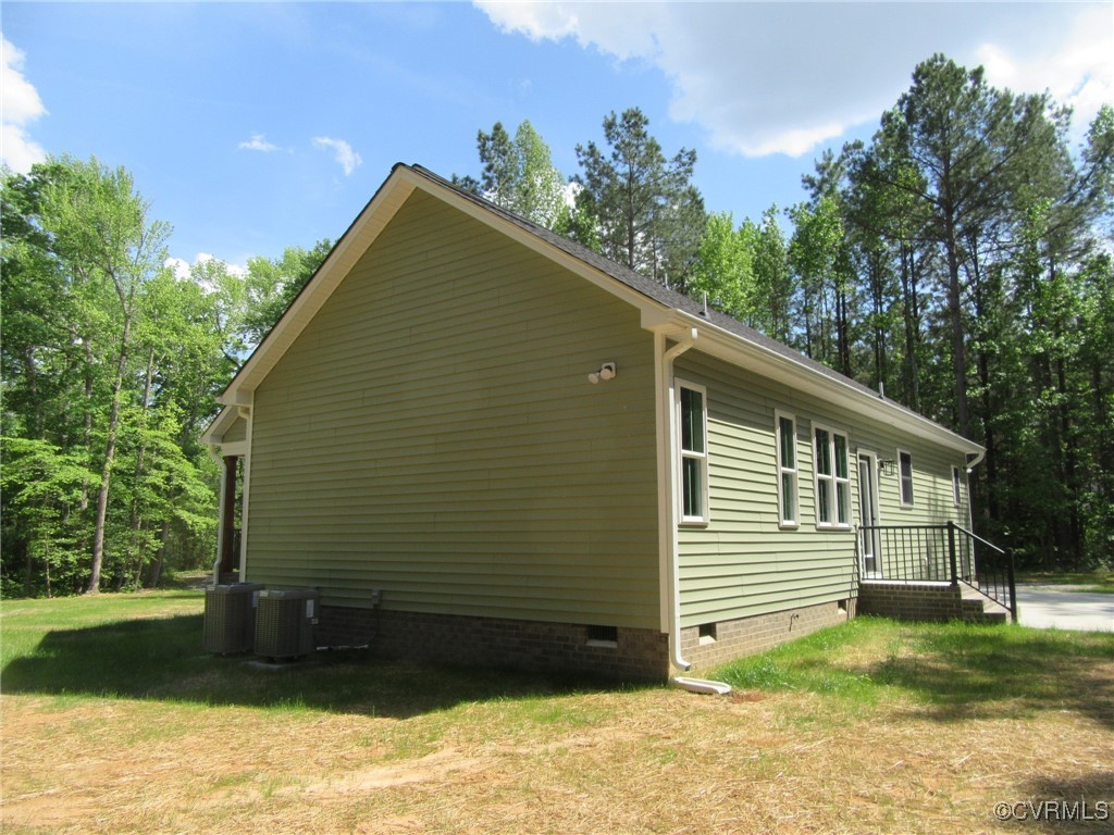22348 Butterwood Road Sutherland, VA 23885 - Photo 35 of 37 Gallery Image 35
