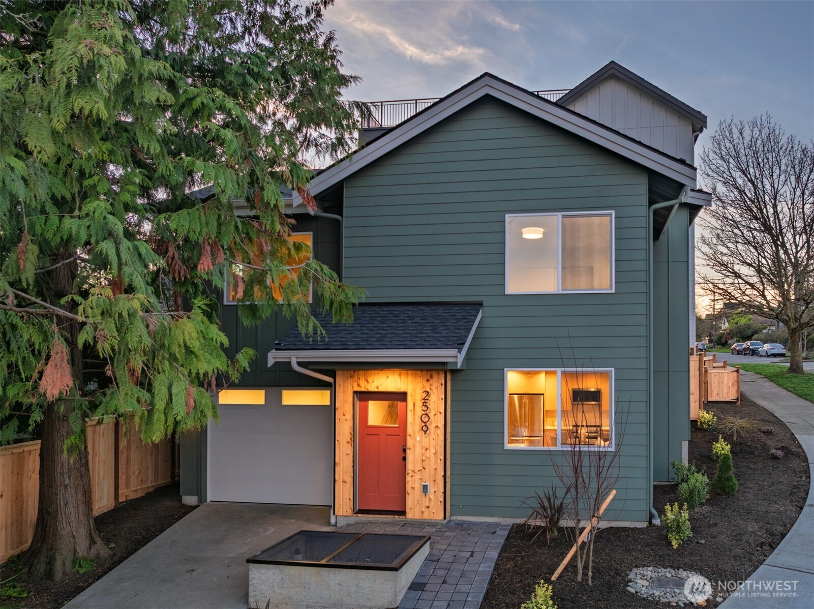 2509 North 42nd Street Seattle, WA 98103 - Photo 1 of 26