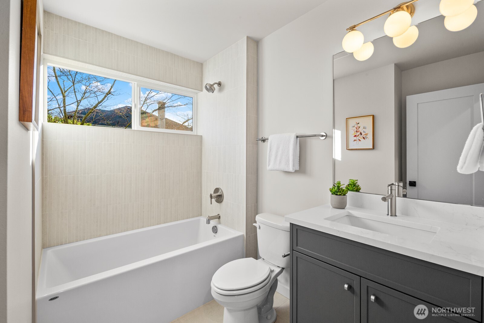 2509 North 42nd Street Seattle, WA 98103 - Photo 16 of 26