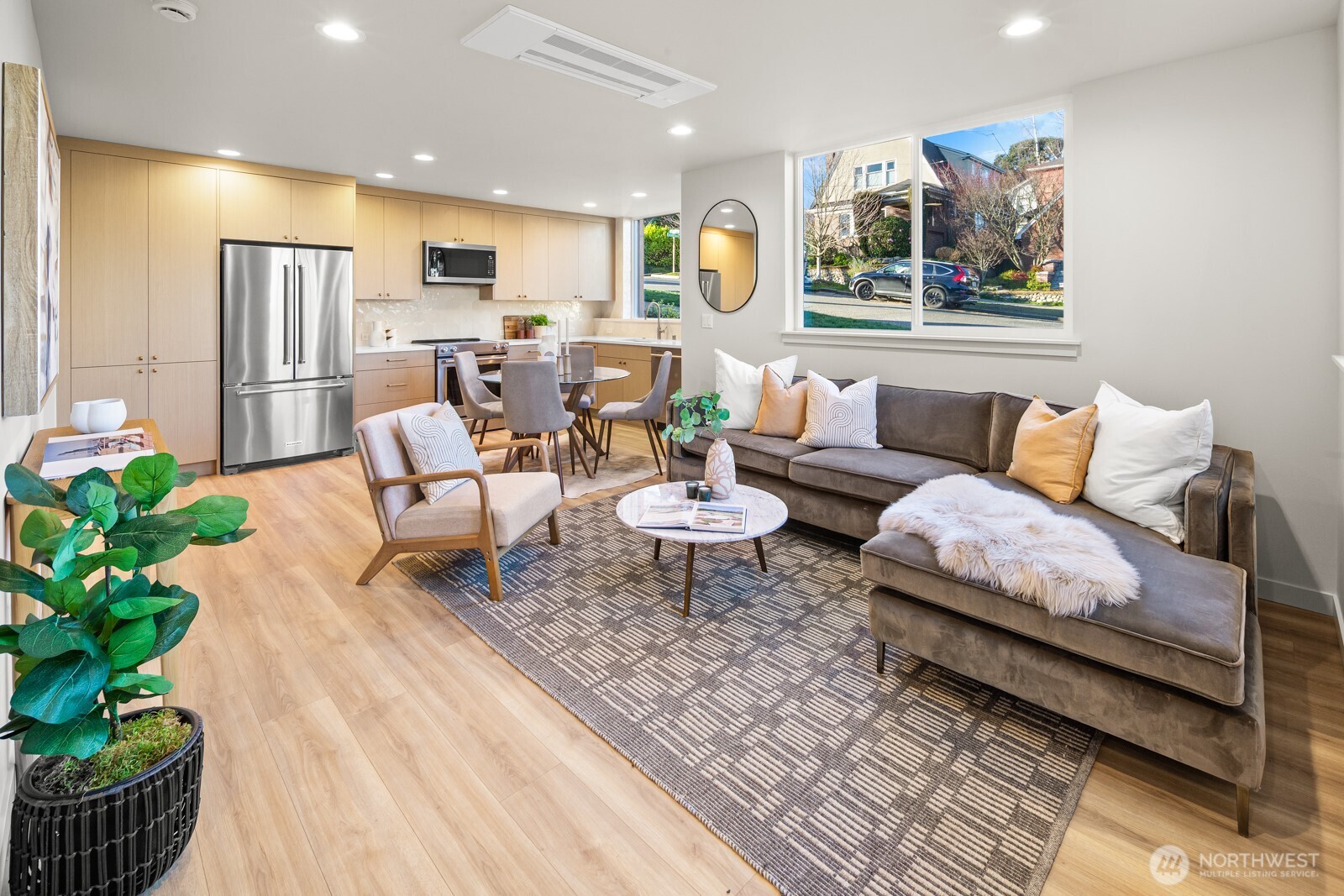 2509 North 42nd Street Seattle, WA 98103 - Photo 2 of 26