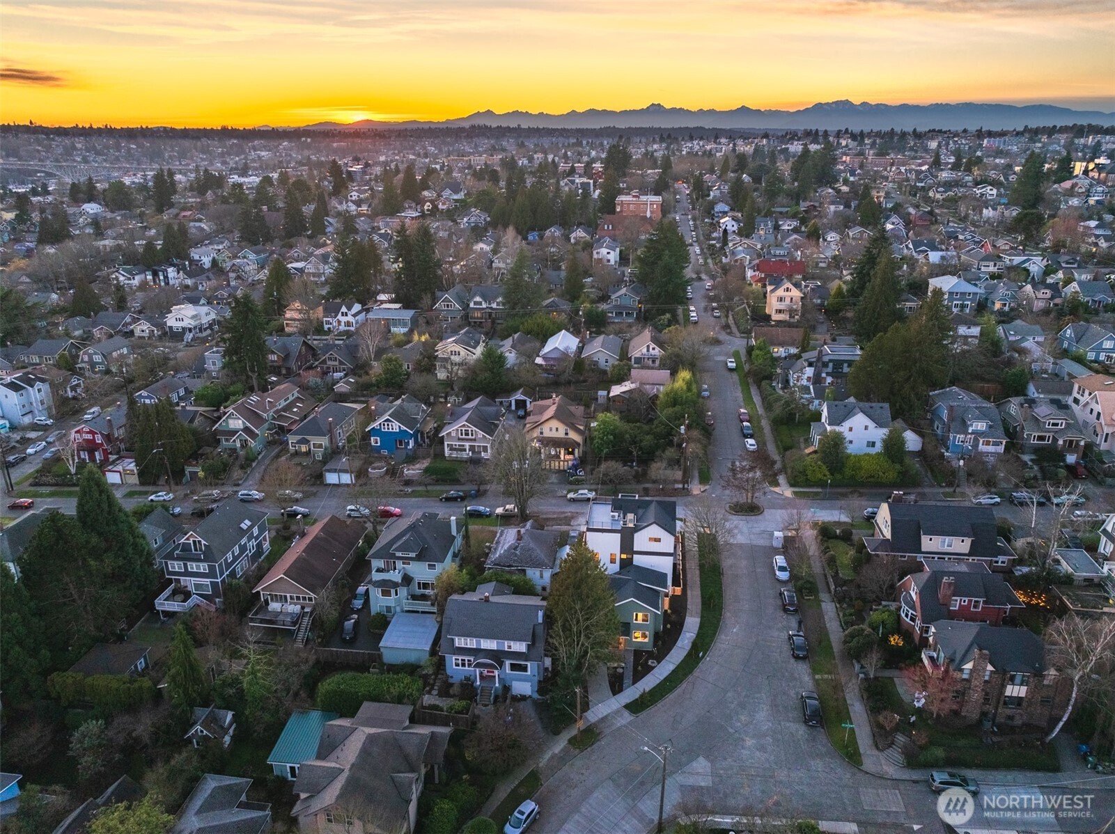 2509 North 42nd Street Seattle, WA 98103 - Photo 22 of 26