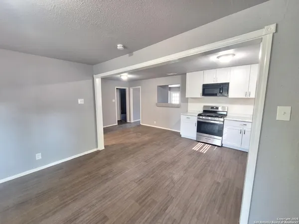 $1,500 | 4767 Lark Avenue, San Antonio, TX 78228