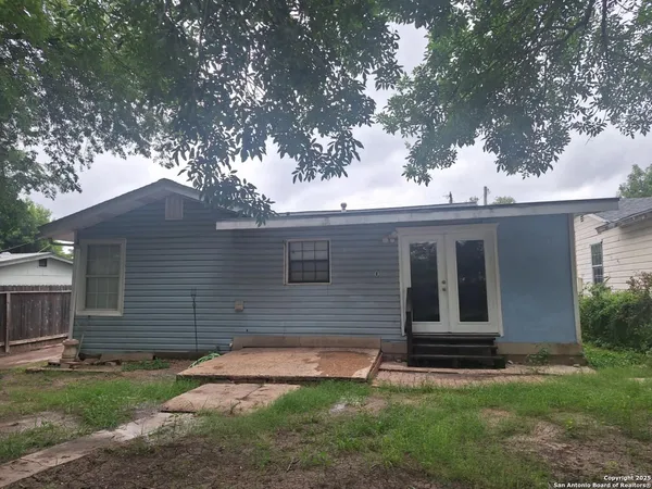 $1,500 | 4767 Lark Avenue, San Antonio, TX 78228