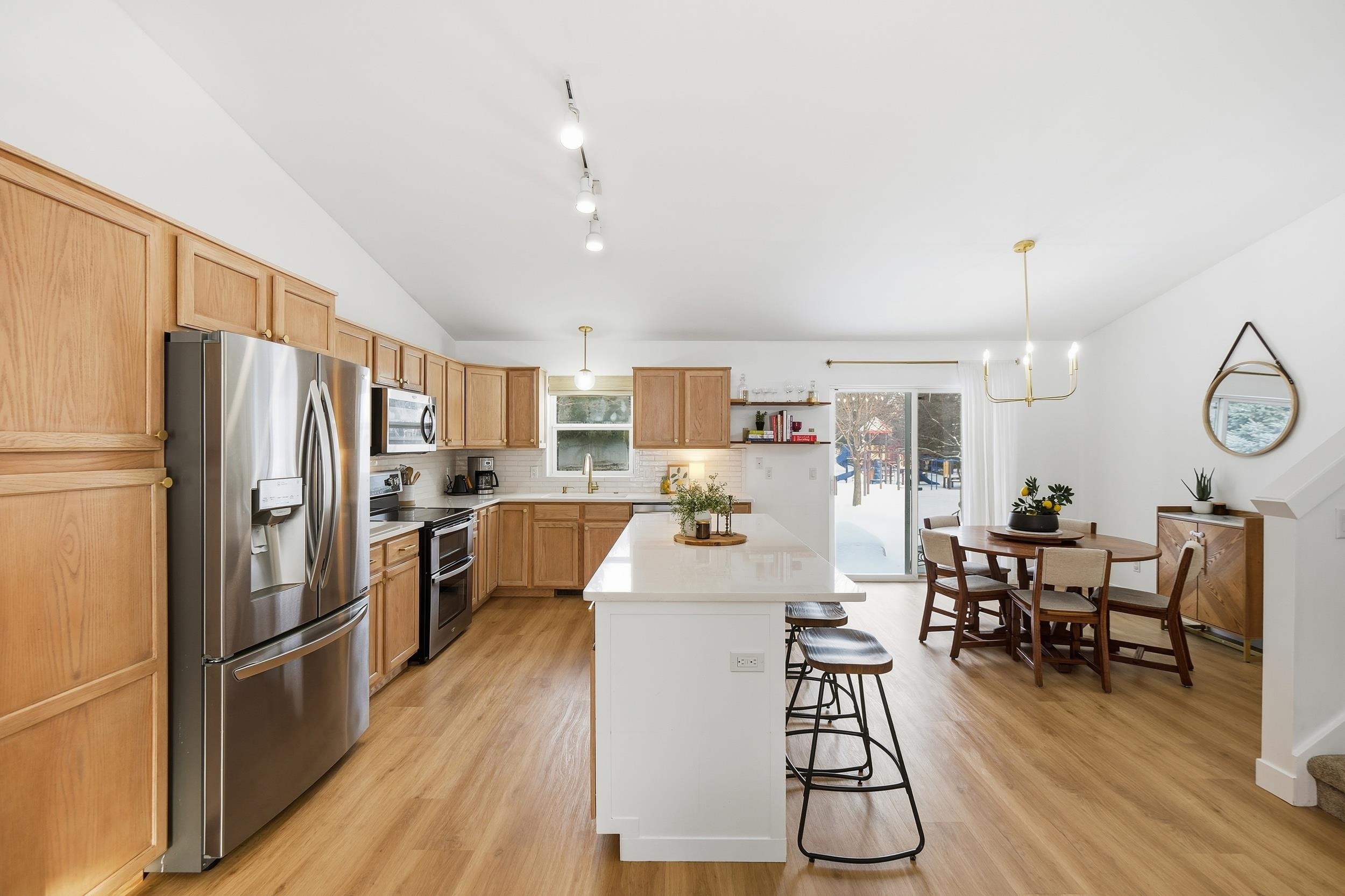 906 Stonecress Court Sun Prairie, WI 53590 - Photo 14 of 80