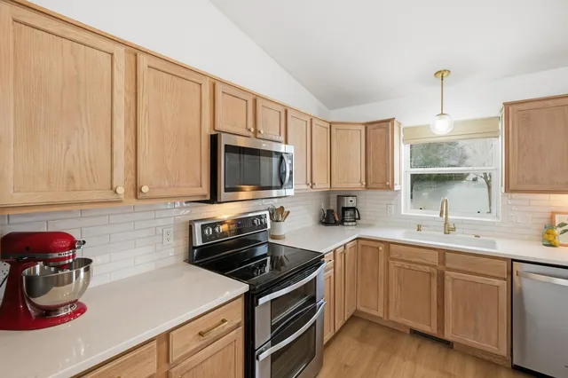 $499,000 | 906 Stonecress Court, Sun Prairie, WI 53590