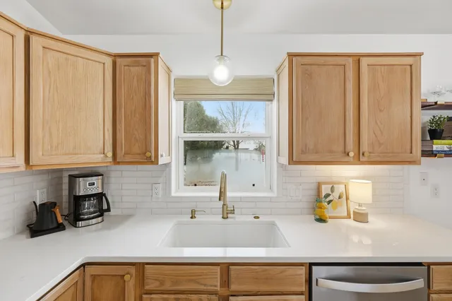 $499,000 | 906 Stonecress Court, Sun Prairie, WI 53590