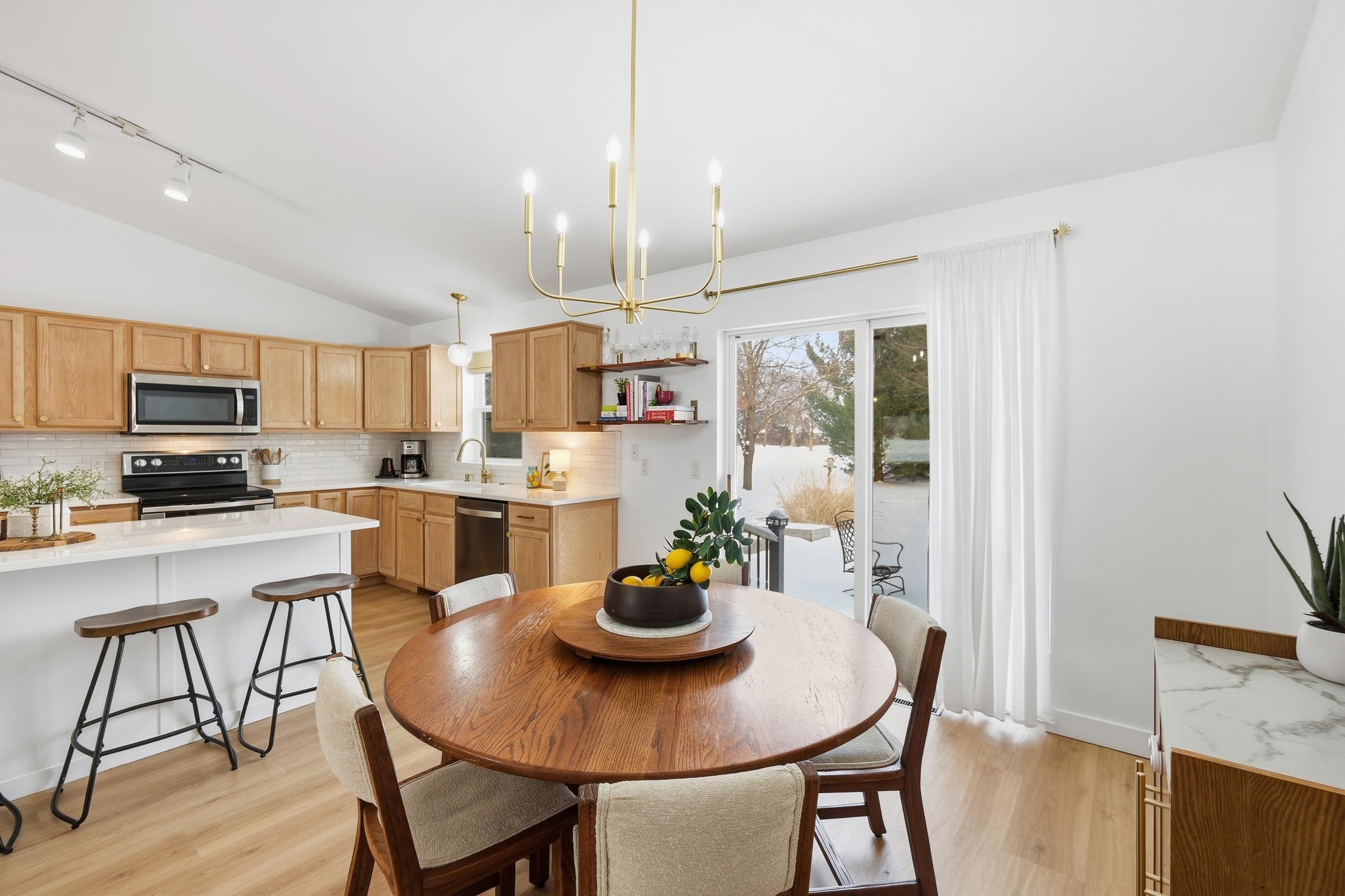 906 Stonecress Court Sun Prairie, WI 53590 - Photo 19 of 80