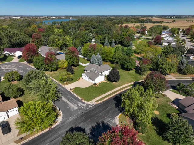 $499,000 | 906 Stonecress Court, Sun Prairie, WI 53590