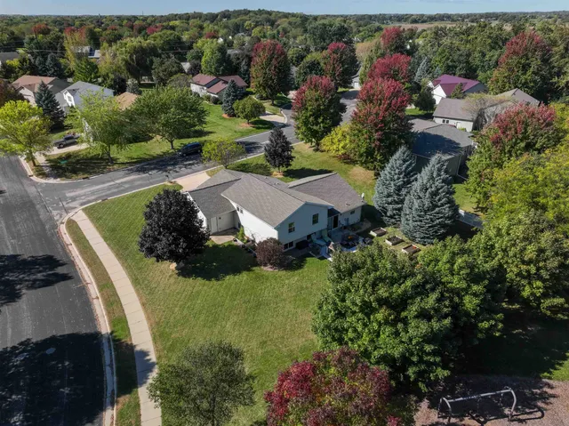 $499,000 | 906 Stonecress Court, Sun Prairie, WI 53590