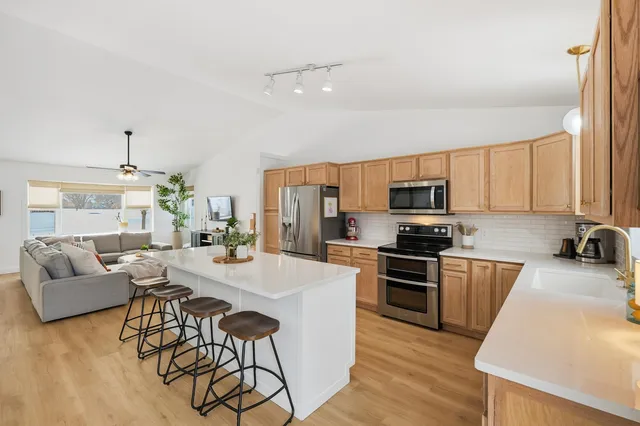 $499,000 | 906 Stonecress Court, Sun Prairie, WI 53590