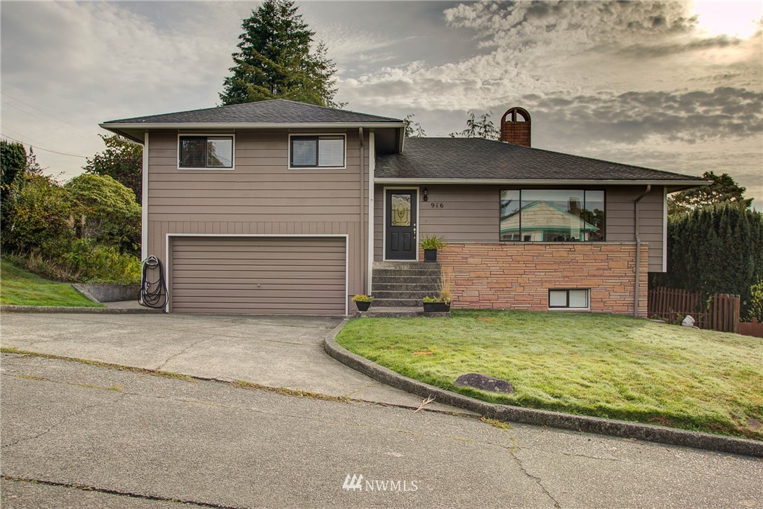 916 North Rice Street Aberdeen, WA 98520 - Photo 1 of 25 Gallery Image 1