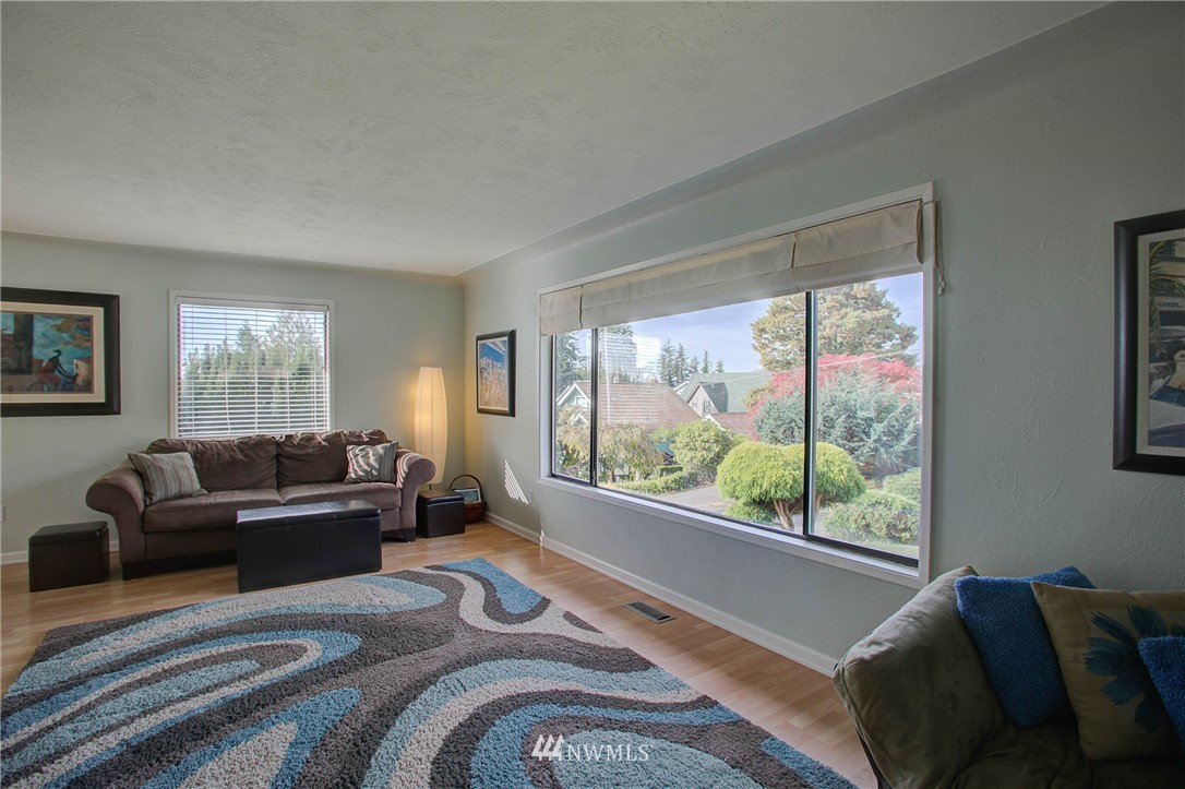 916 North Rice Street Aberdeen, WA 98520 - Photo 2 of 25 Gallery Image 2
