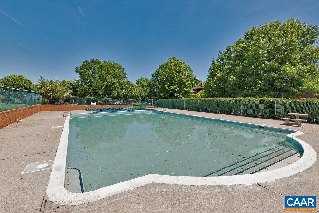 103 Turtle Creek Road, Unit 11 Charlottesville, VA 22901 - Photo 14 of 15