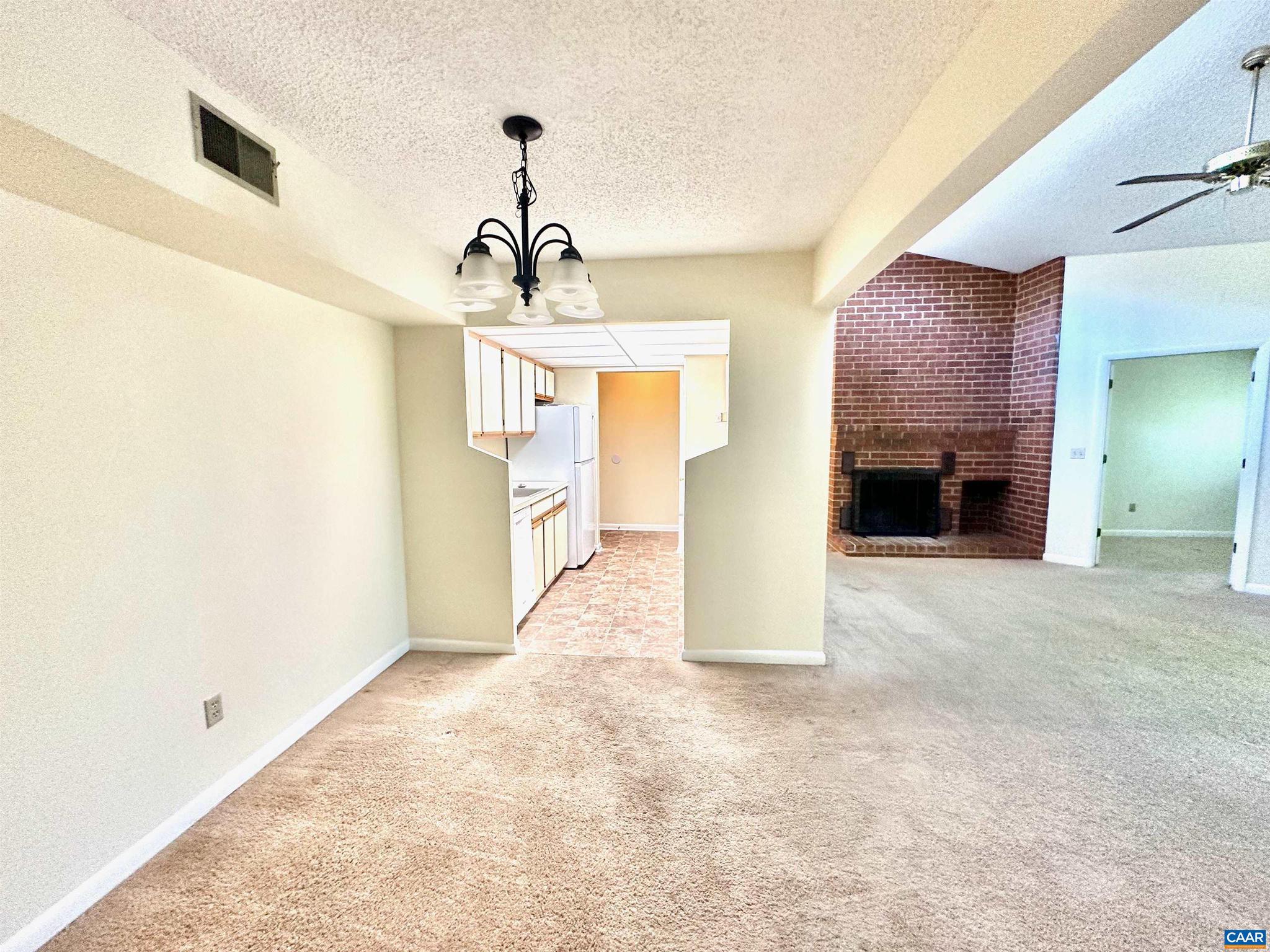 103 Turtle Creek Road, Unit 11 Charlottesville, VA 22901 - Photo 5 of 15