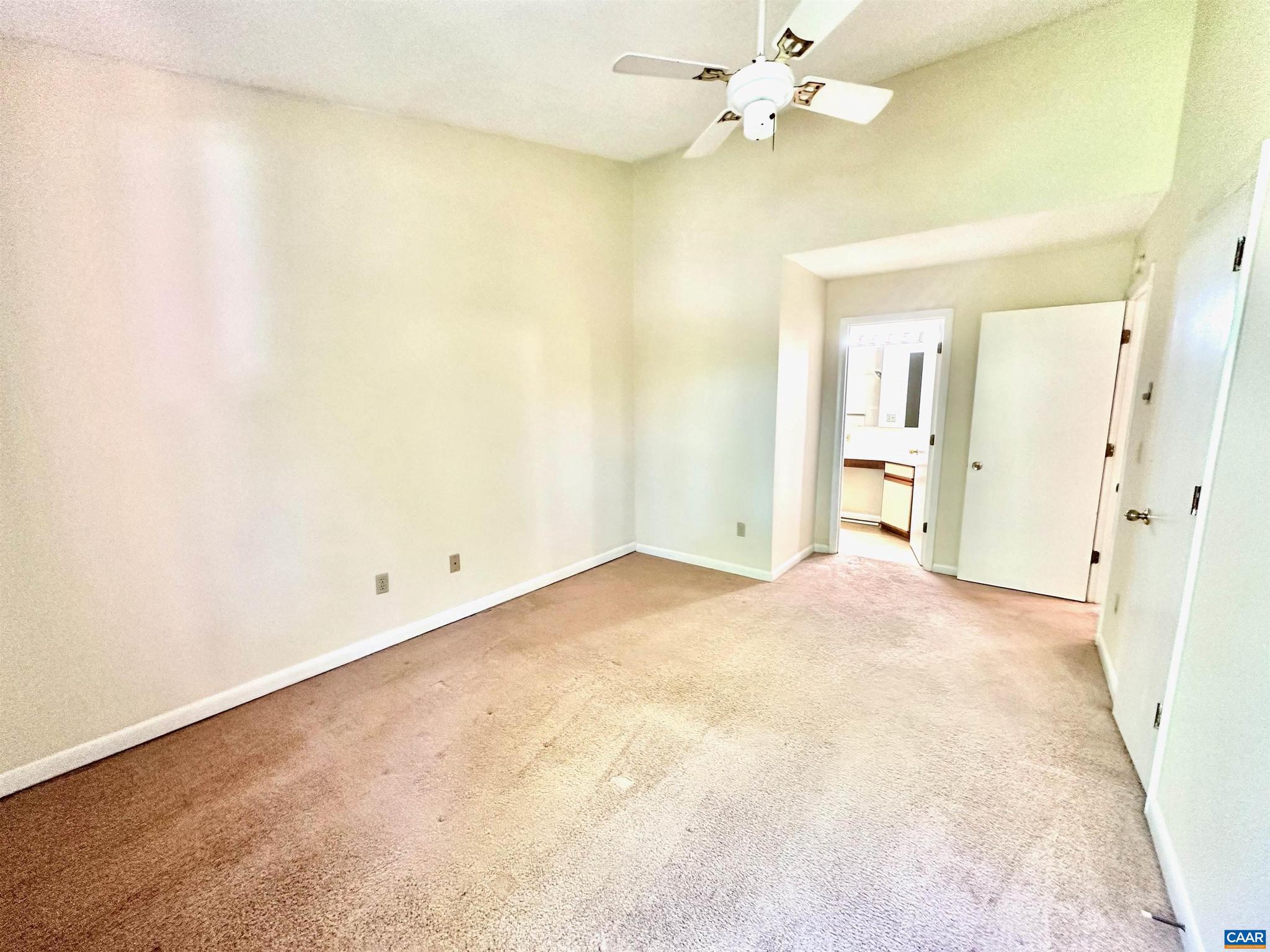 103 Turtle Creek Road, Unit 11 Charlottesville, VA 22901 - Photo 8 of 15