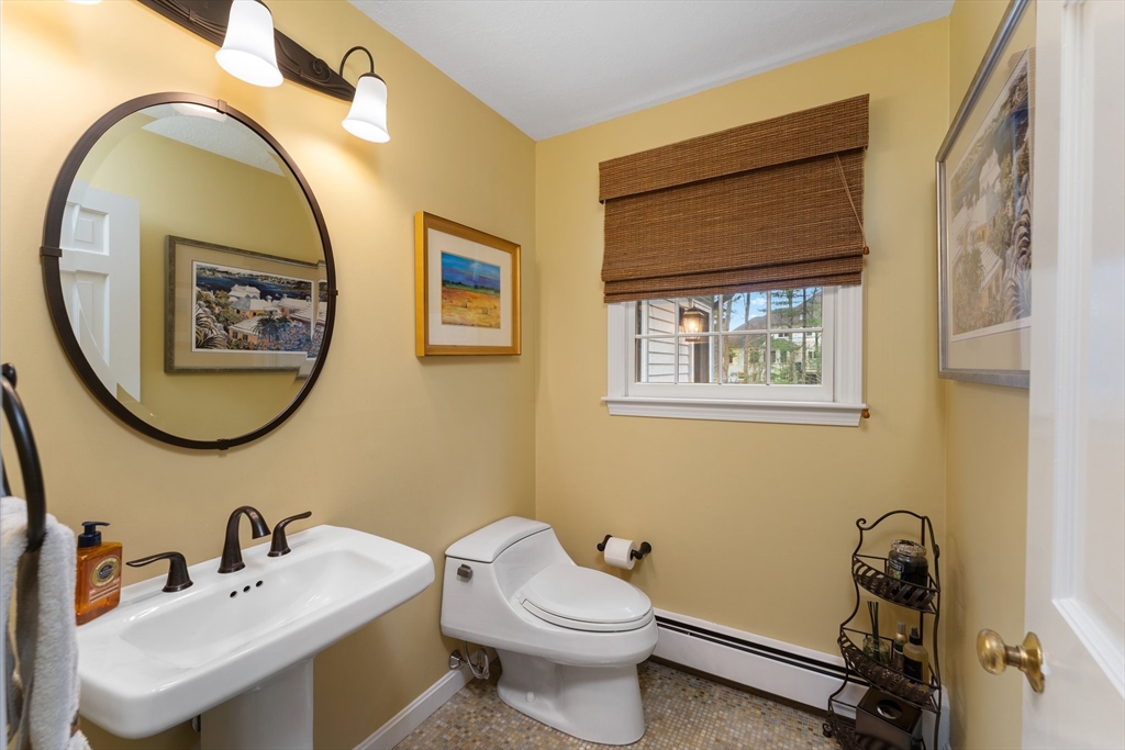 15 Castle Road Norfolk, MA 02056 - Photo 20 of 41 Gallery Image 20