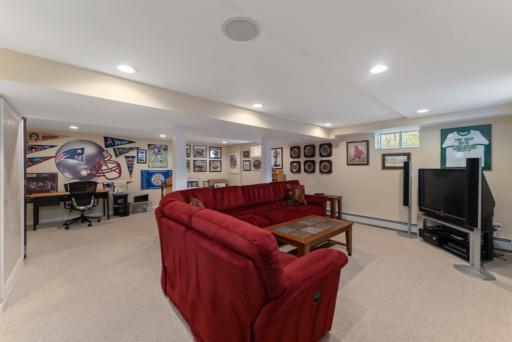 15 Castle Road Norfolk, MA 02056 - Photo 38 of 41 Gallery Image 38