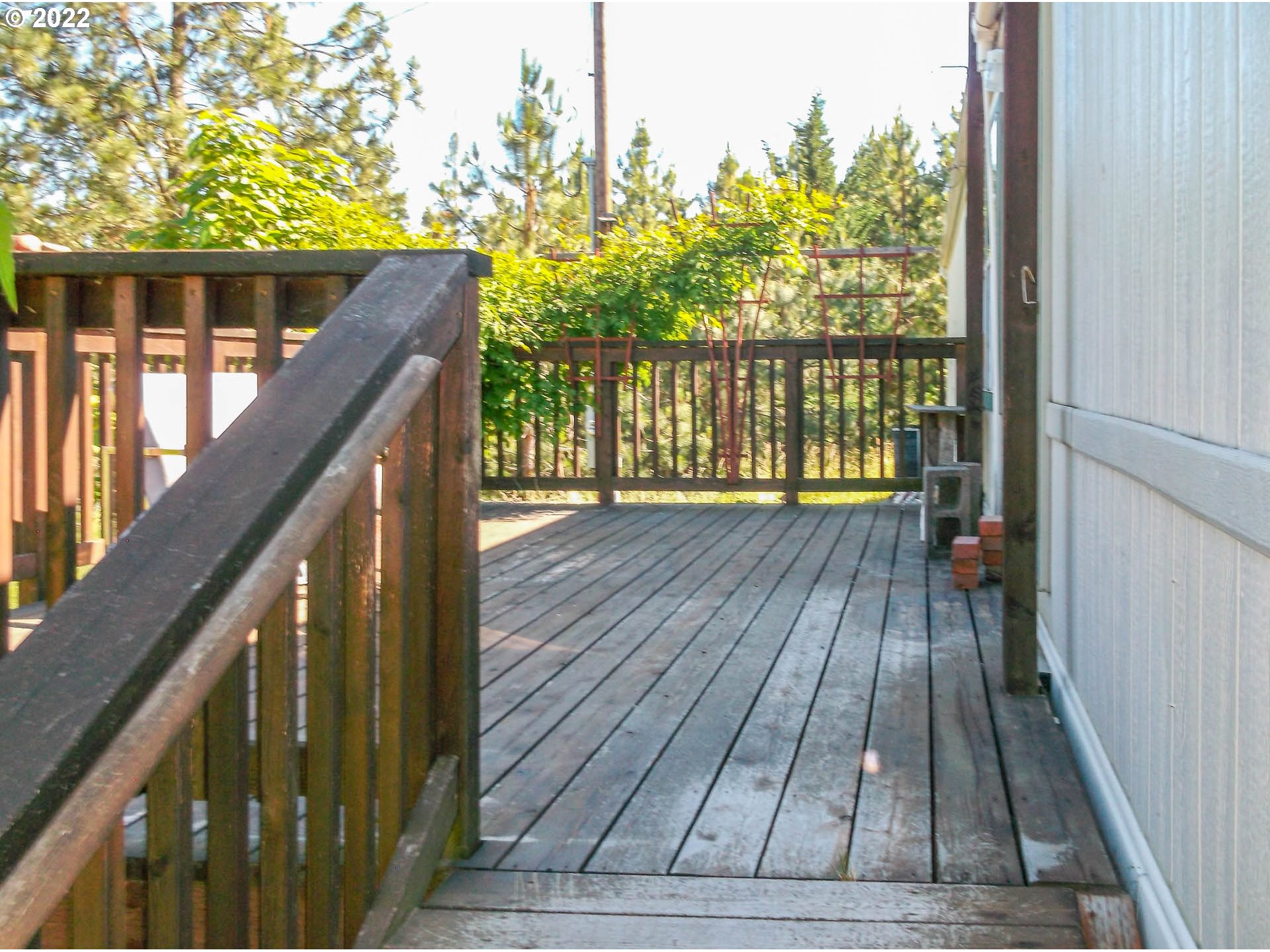 860 Valley Road Roseburg, OR 97471 - Photo 2 of 16 Gallery Image 2
