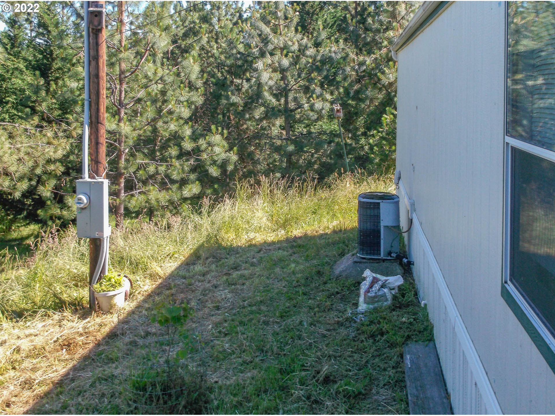 860 Valley Road Roseburg, OR 97471 - Photo 5 of 16 Gallery Image 5
