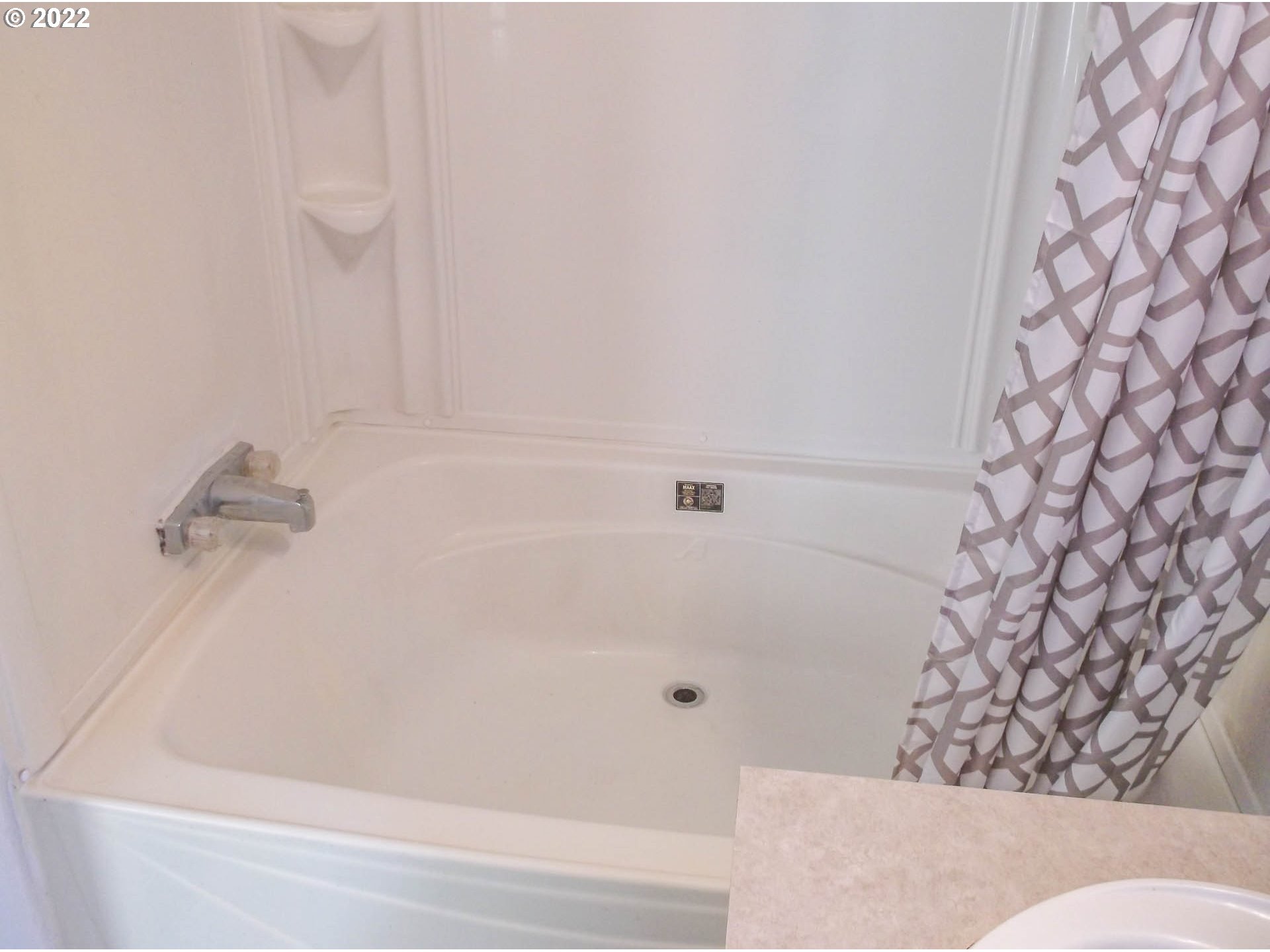 860 Valley Road Roseburg, OR 97471 - Photo 10 of 16 Gallery Image 10