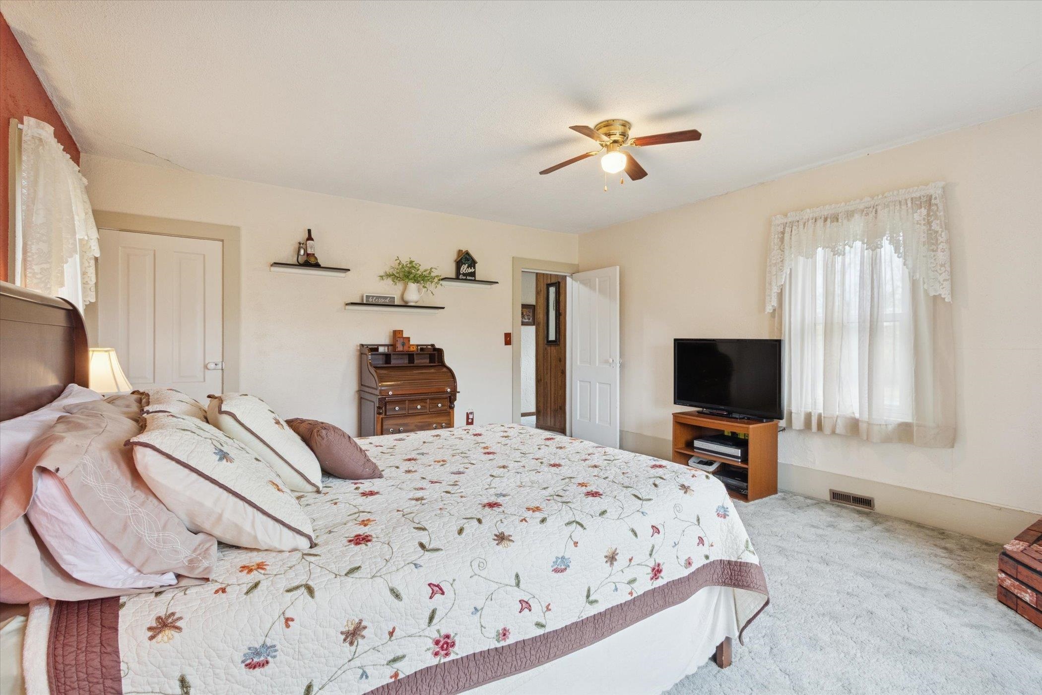 9864 West Lake Road Winslow, IL 61089 - Photo 20 of 59 Gallery Image 20