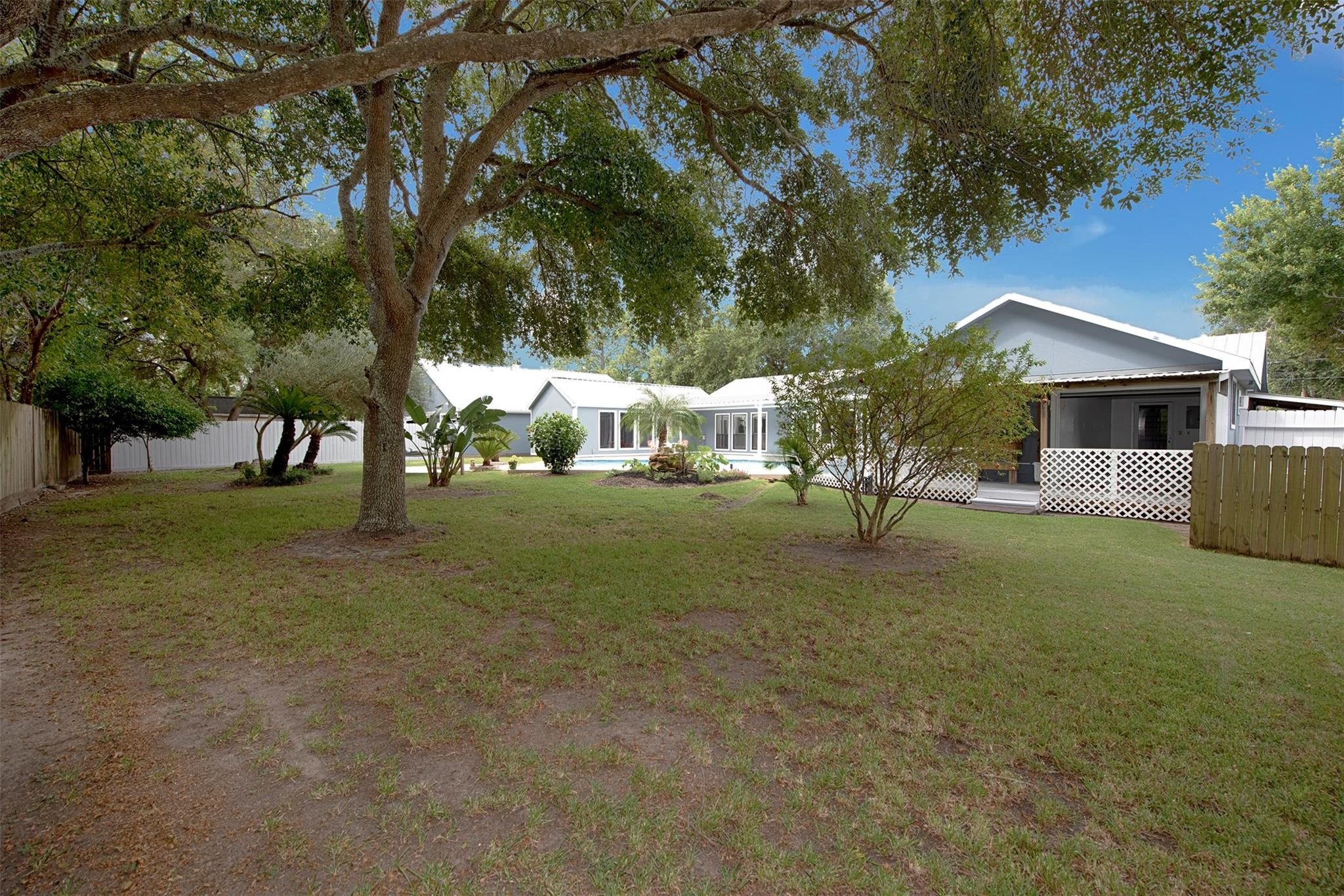 435 3rd Street San Leon, TX 77539 - Photo 33 of 47
