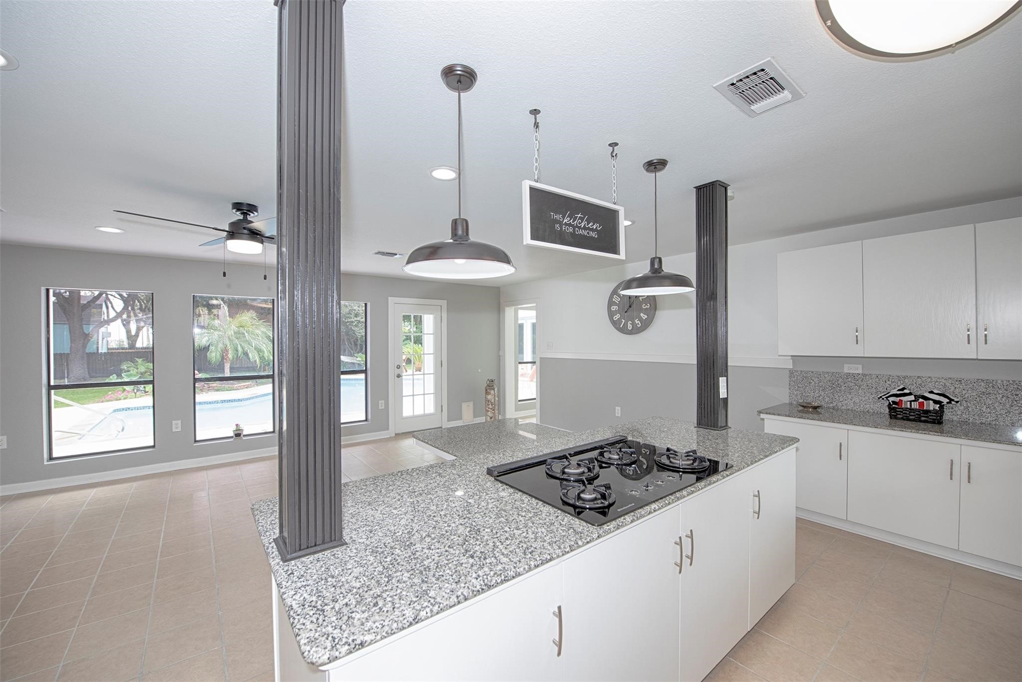 435 3rd Street San Leon, TX 77539 - Photo 9 of 47