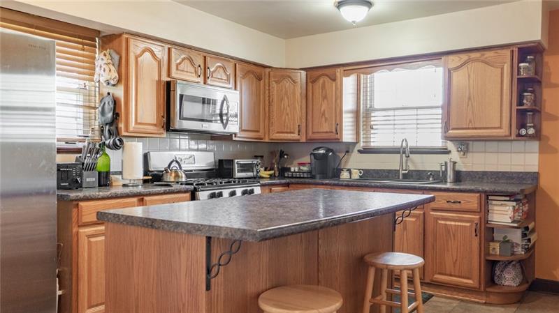 3235 Mt Troy Road Pittsburgh, PA 15212 - Photo 7 of 19 Gallery Image 7