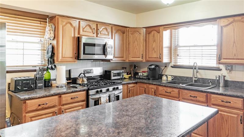 3235 Mt Troy Road Pittsburgh, PA 15212 - Photo 8 of 19 Gallery Image 8
