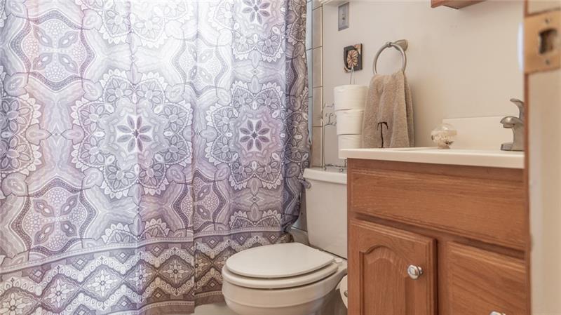 3235 Mt Troy Road Pittsburgh, PA 15212 - Photo 10 of 19 Gallery Image 10