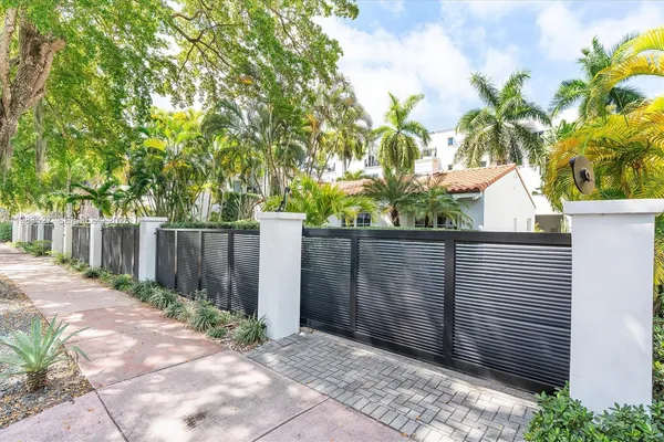 $7,500 | 1024 Lenox Avenue, Unit 1, Miami Beach, FL 33139