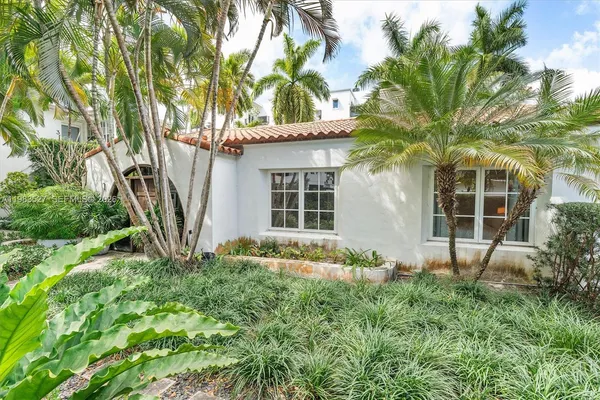 $7,500 | 1024 Lenox Avenue, Unit 1, Miami Beach, FL 33139
