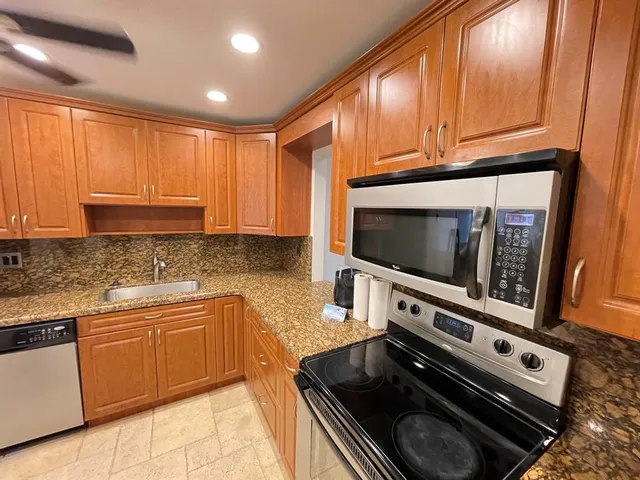 $1,925 | 8161 Southwest 24th Court, Unit 403, Davie, FL 33324