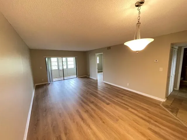 $1,925 | 8161 Southwest 24th Court, Unit 403, Davie, FL 33324