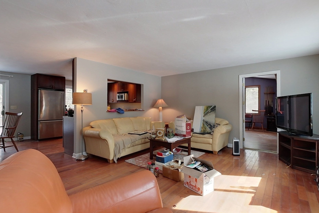 113 West Street Pepperell, MA 01463 - Photo 9 of 35
