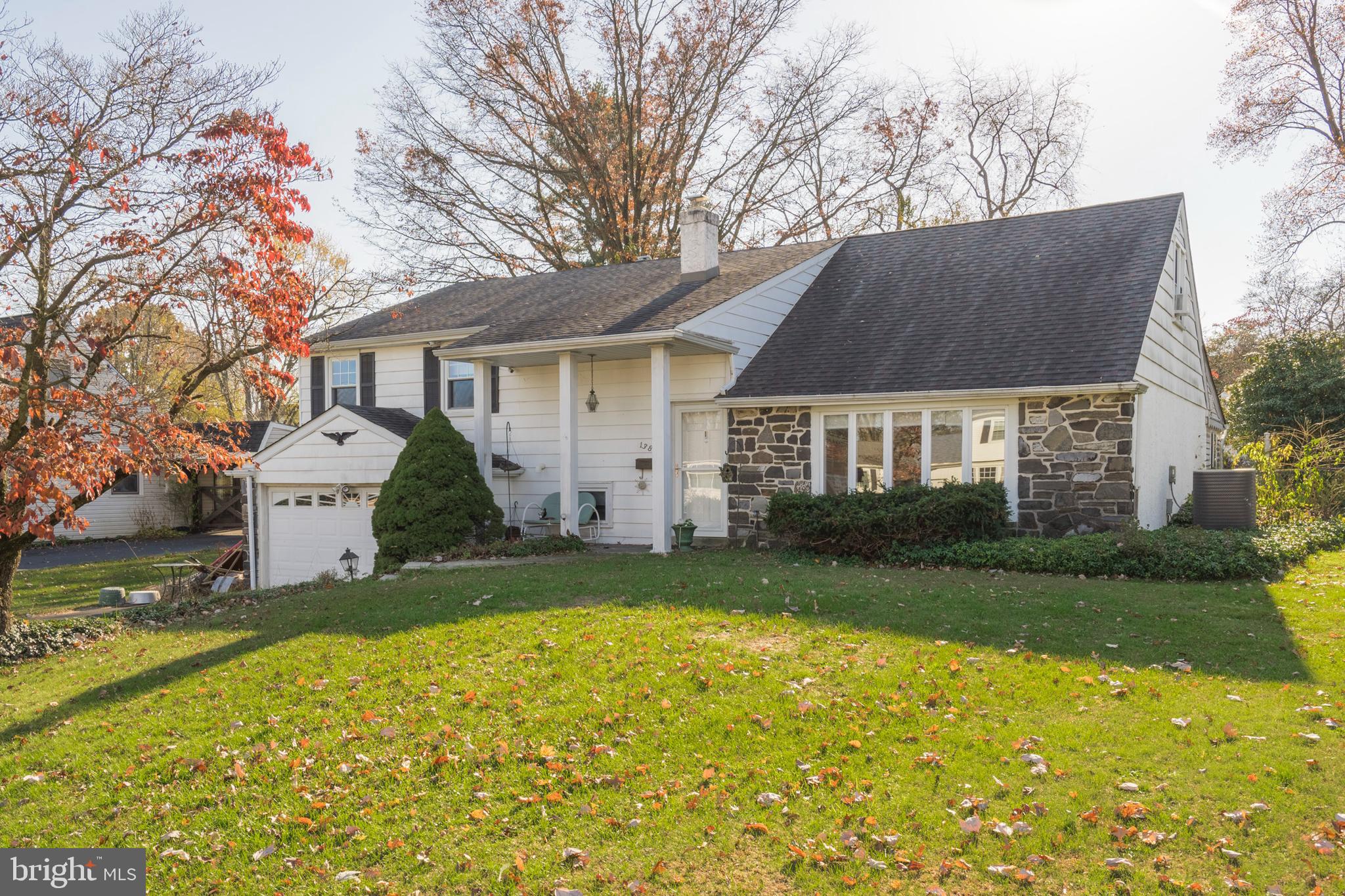 1382 Nevarc Road Warminster, PA 18974 - Photo 3 of 39 Gallery Image 3