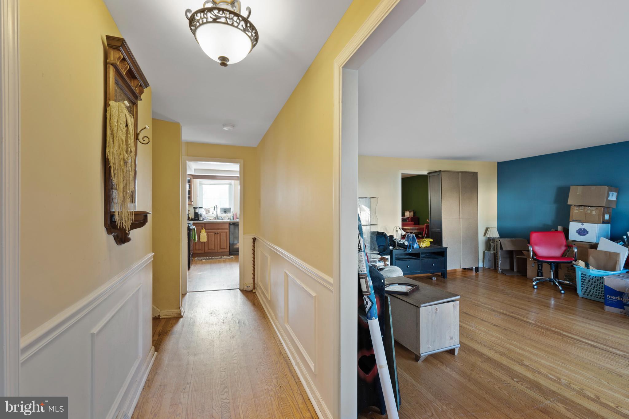1382 Nevarc Road Warminster, PA 18974 - Photo 4 of 39 Gallery Image 4