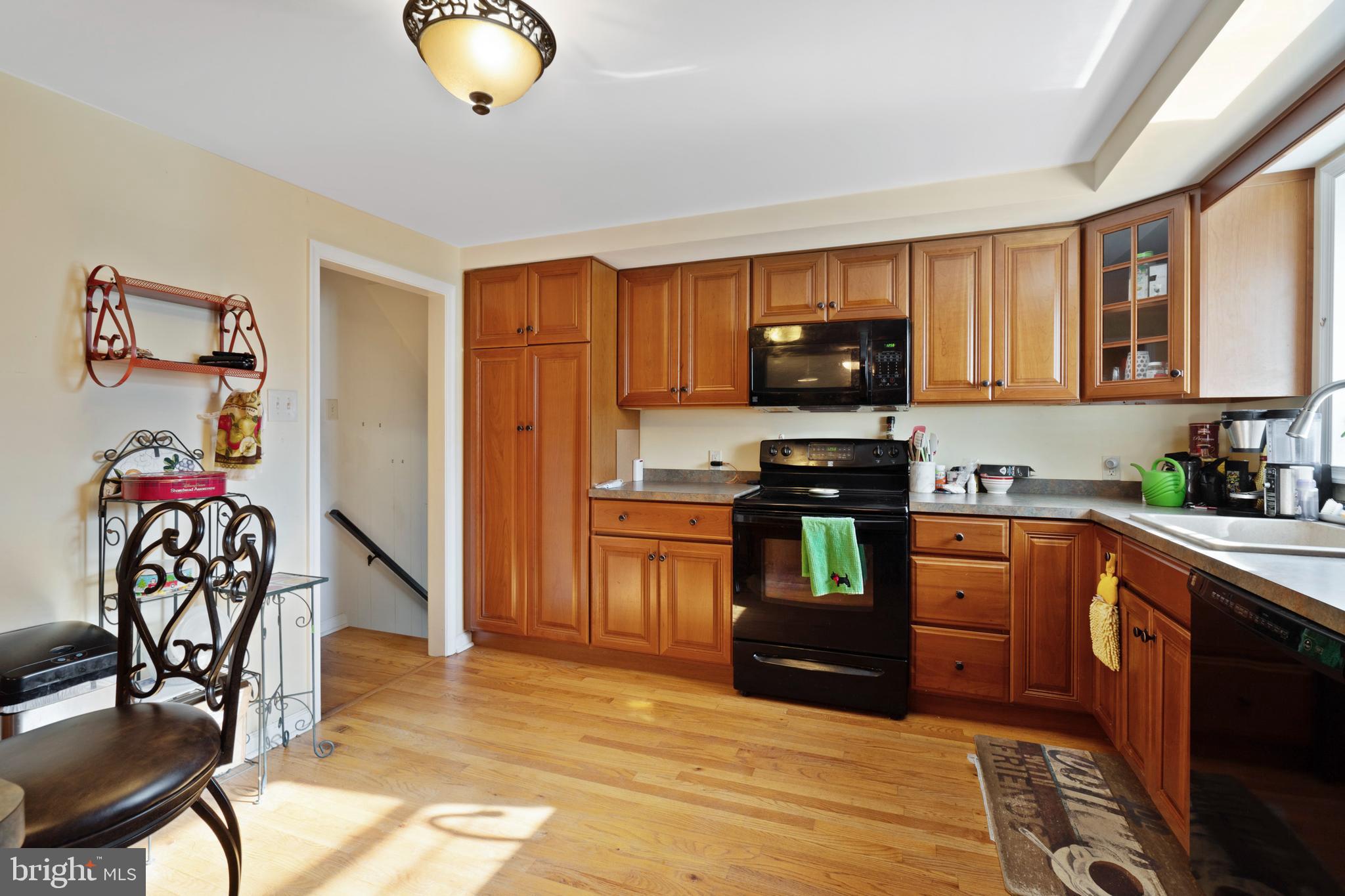 1382 Nevarc Road Warminster, PA 18974 - Photo 9 of 39 Gallery Image 9