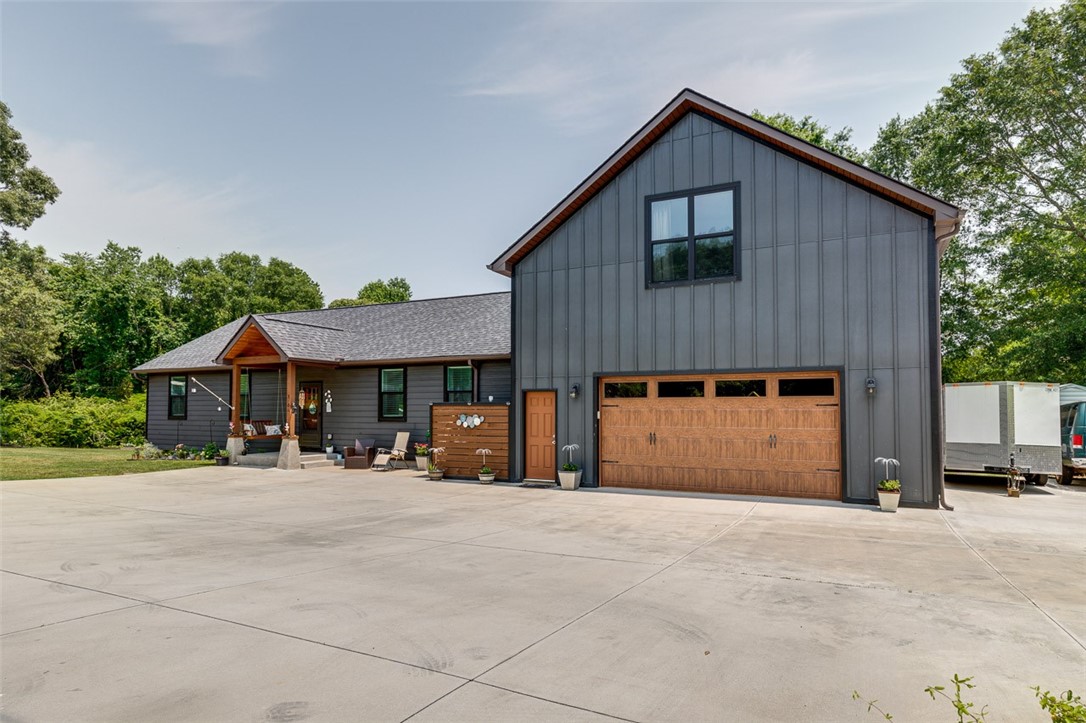 3706 Spearman Drive Greer, SC 29651 - Photo 2 of 8