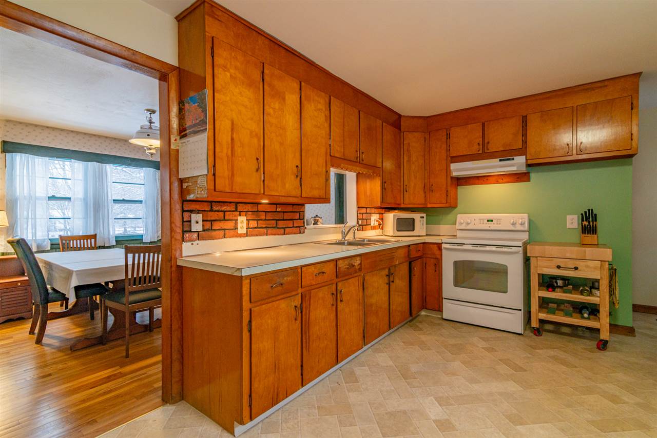 58 Walker Meadows Arlington, VT 05250 - Photo 3 of 8