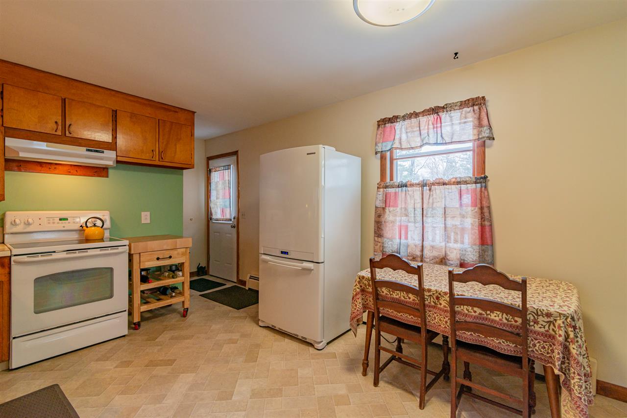 58 Walker Meadows Arlington, VT 05250 - Photo 4 of 8