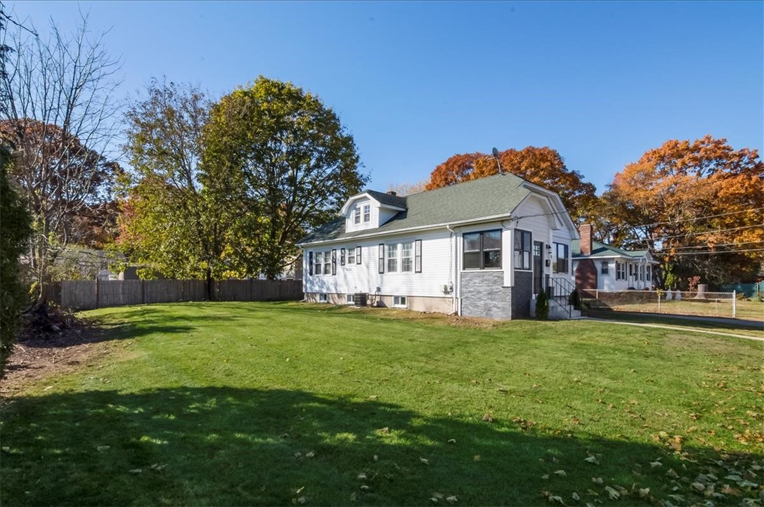 9 Bremen Avenue Warwick, RI 02889 - Photo 2 of 17 Additional lot view