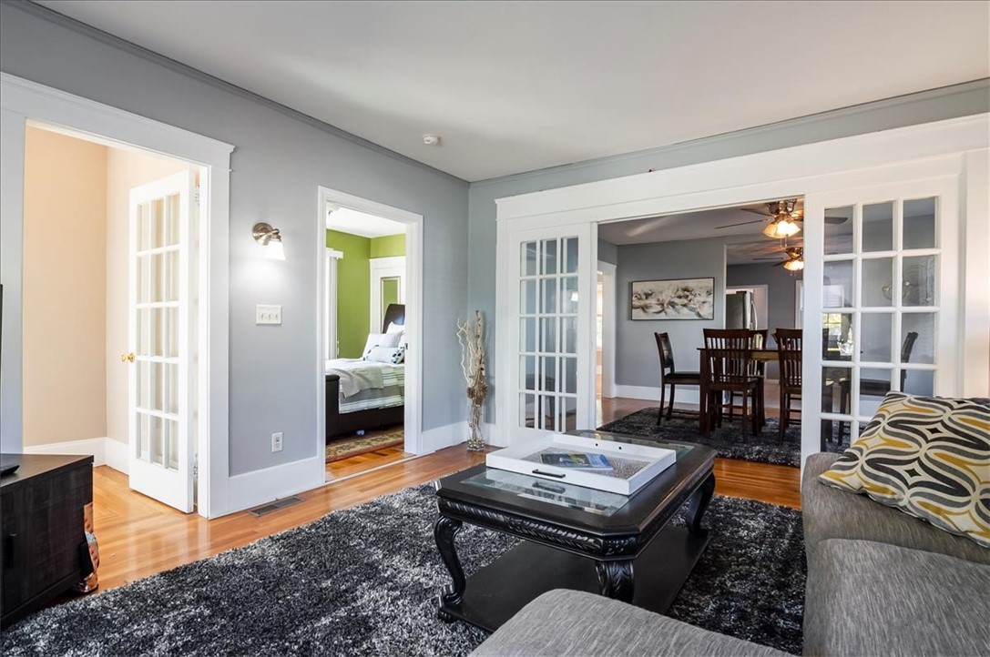 9 Bremen Avenue Warwick, RI 02889 - Photo 6 of 17 Sliding french door glass panels