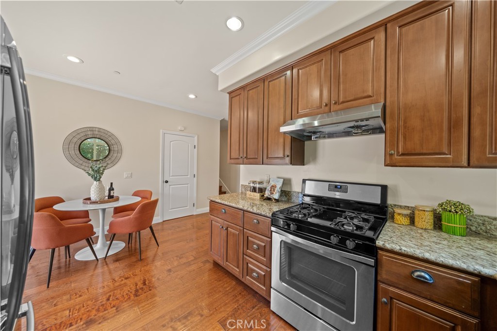 2438 Oneida Street, Unit D Pasadena, CA 91107 - Photo 12 of 45