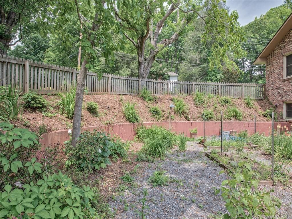 144 Auburn Road Waynesville, NC 28786 - Photo 30 of 33 Gallery Image 30