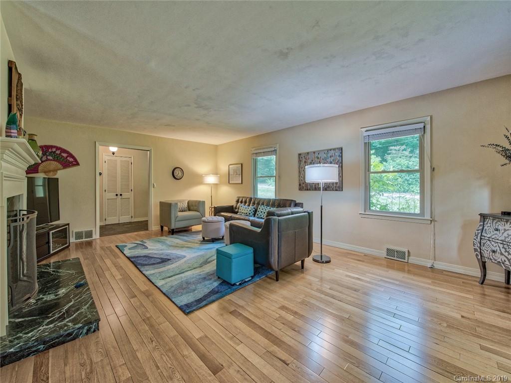 144 Auburn Road Waynesville, NC 28786 - Photo 6 of 33 Gallery Image 6