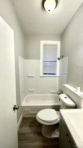 $1,000 | 953 Catalpa Street, Unit 2F, St. Louis, MO 63112