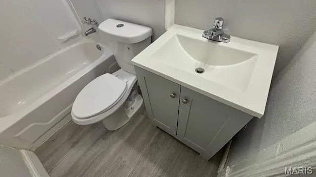 $1,000 | 953 Catalpa Street, Unit 2F, St. Louis, MO 63112