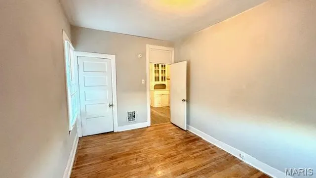 $1,000 | 953 Catalpa Street, Unit 2F, St. Louis, MO 63112